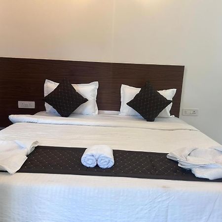Hotel Baga Place Экстерьер фото